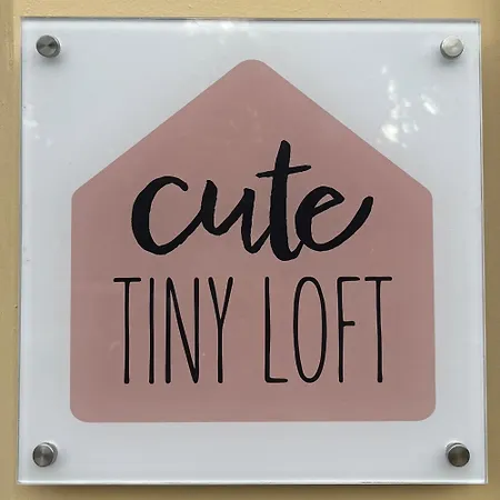 Cute Tiny Loft In Mantouki 아파트 *