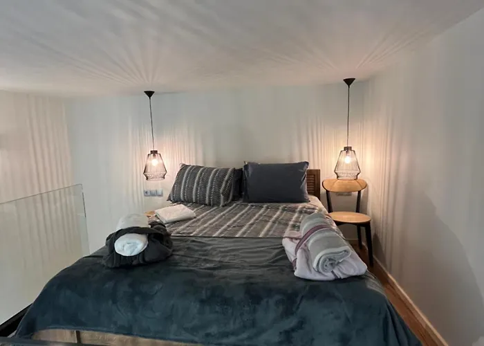 Cute Tiny Loft In Mantouki דירה